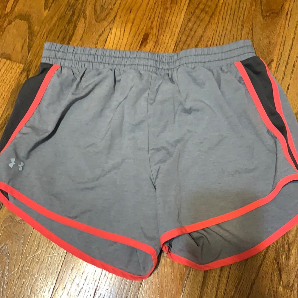 grey under armour shorts